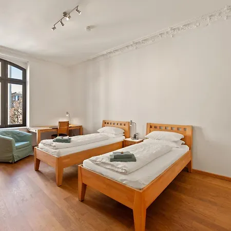 1,292 Sq Ft Historic Landmark, Checkpoint Charlie Apartment Berlin