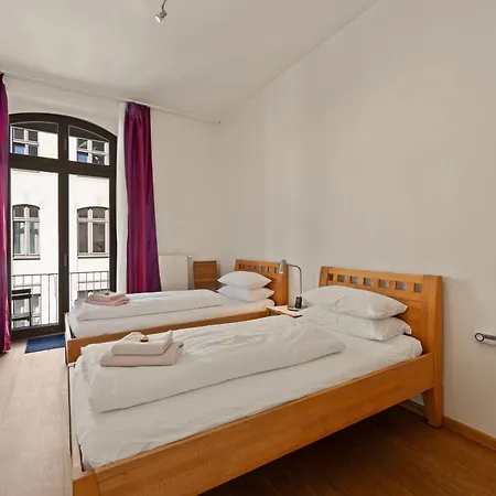 1,292 Sq Ft Historic Landmark, Checkpoint Charlie Apartment *