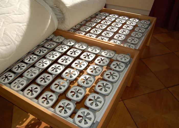 1,292 Sq Ft Historic Landmark, Checkpoint Charlie *