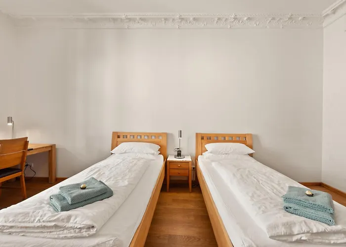 Apartamento 1,292 Sq Ft Historic Landmark, Checkpoint Charlie Berlim